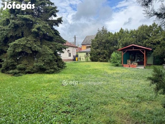 Eladó 133 nm-es ház Gyál