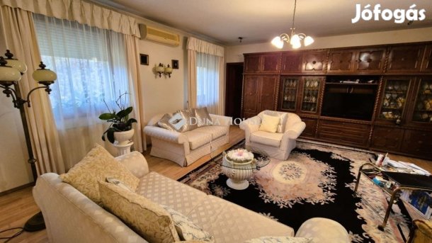 Eladó 134 nm-es ház Kecskemét