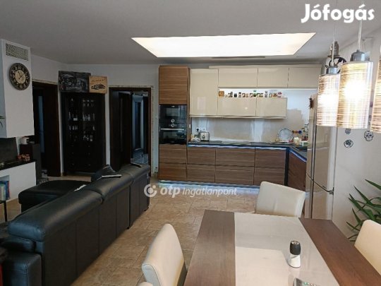 Eladó 135 nm-es ház Kiskunlacháza