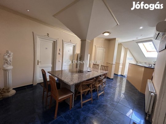 Eladó 135 nm-es lakás Baja