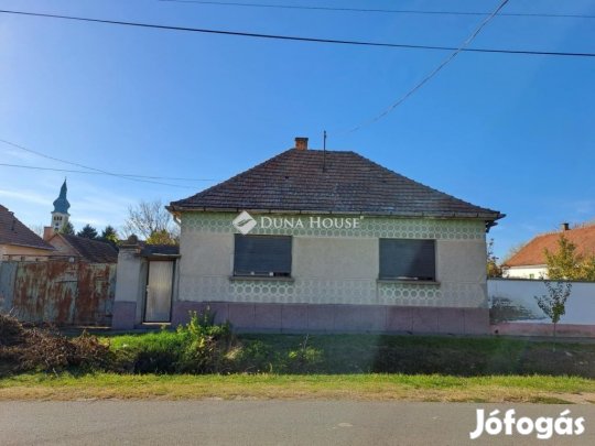 Eladó 136 nm-es ház Katymár