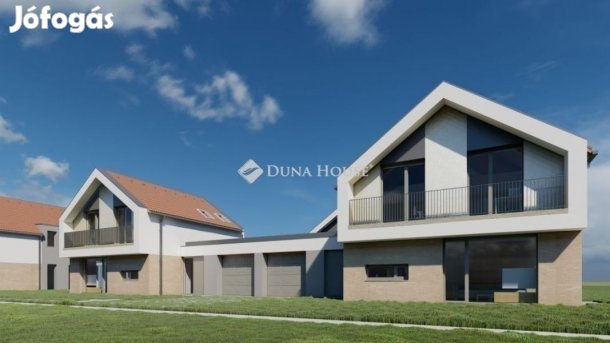 Eladó 137 nm-es ház Gödöllő