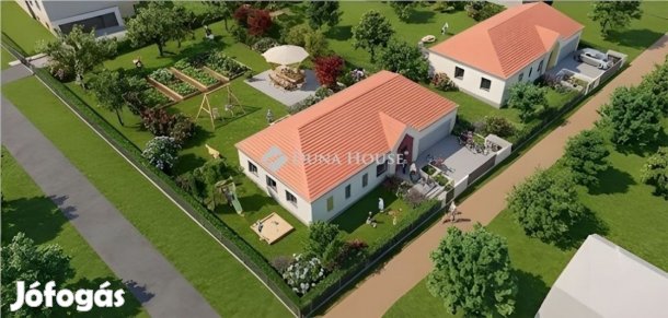 Eladó 138 nm-es ház Gomba