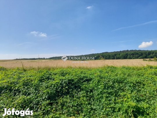 Eladó 13937 nm-es telek Isaszeg