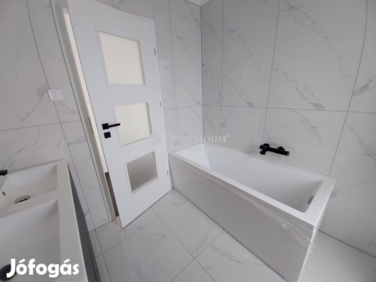 Eladó 139 nm-es ház Szeged