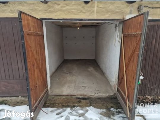 Eladó 13 nm-es Garázs Szeged Szeged Belváros