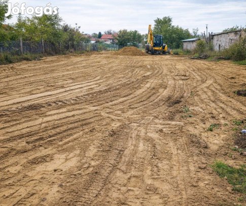 Eladó 1405 nm-es telek Jászfényszaru