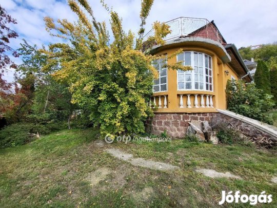 Eladó 140 nm-es ház Balatonfűzfő