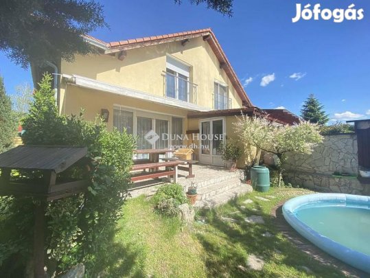 Eladó 140 nm-es ház Dunakeszi