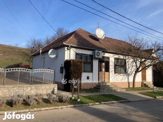 Eladó 140 nm-es ház Ófalu