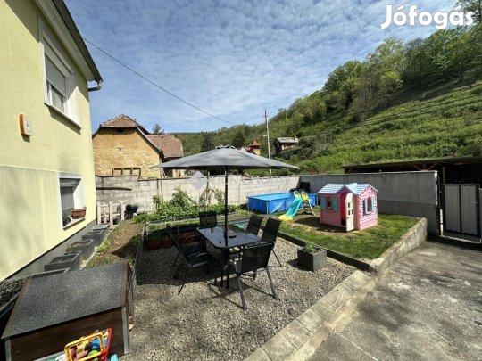 Eladó 140 nm-es ház Pécs