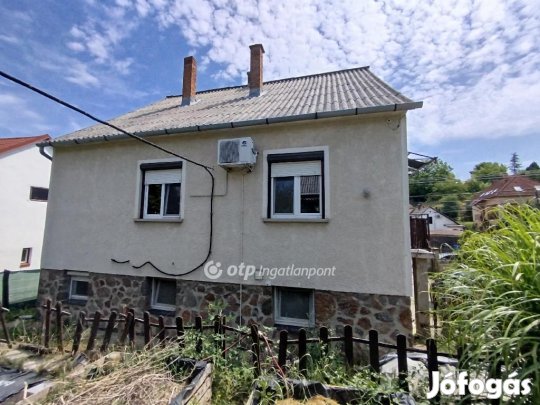 Eladó 143 nm-es ház Pécs