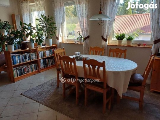 Eladó 144 nm-es ház Csorna