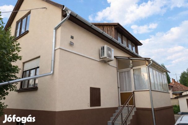 Eladó 145 nm-es Családi ház Kecskemét