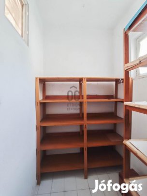 Eladó 145 nm-es ház Komárom