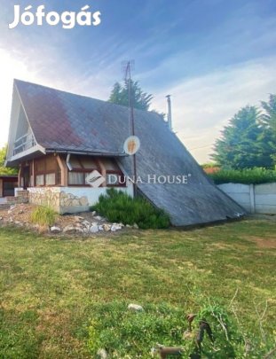 Eladó 145 nm-es ház Tass