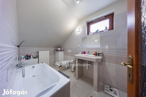 Eladó 147 nm-es ház Hajdúszoboszló