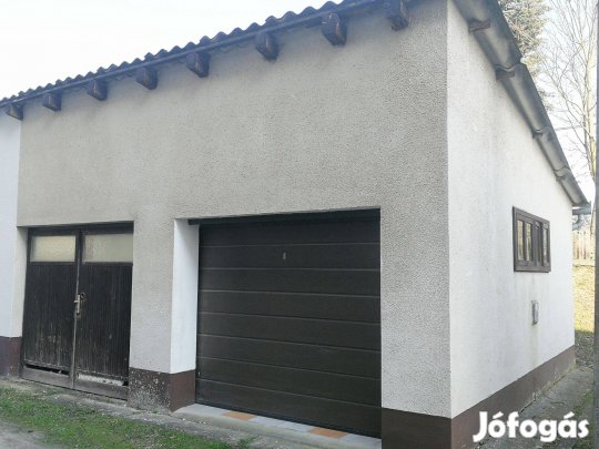 Eladó 14nm-es garázs Hévíz Dr Babócsay utcában