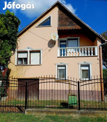 Eladó 150 nm-es Felújítandó Családi ház Szabadszállás