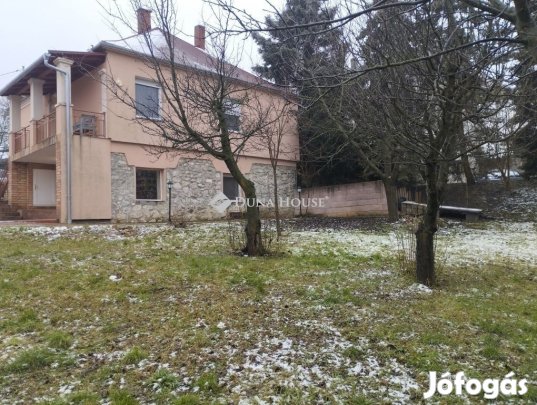 Eladó 150 nm-es ház Bodajk