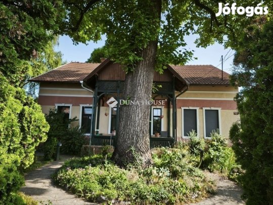 Eladó 150 nm-es ház Bonyhád
