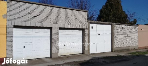 Eladó 150 nm-es ház Kecskemét