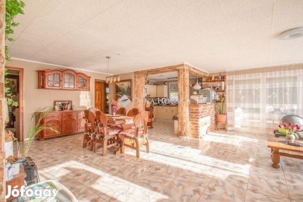 Eladó 150 nm-es ház Üllő