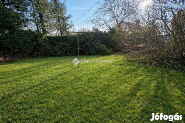 Eladó 151 nm-es ház Pécs
