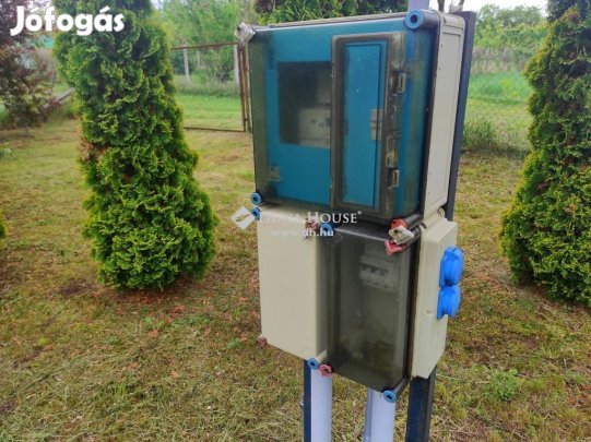 Eladó 1558 nm-es telek Balatonőszöd