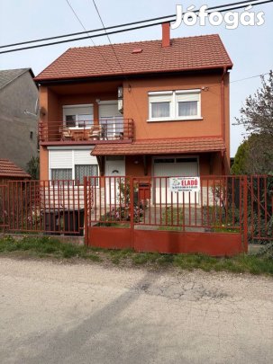 Eladó 156 nm-es Felújított Családi ház Székesfehérvár