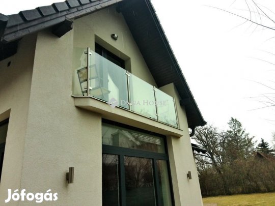 Eladó 156 nm-es ház Velence