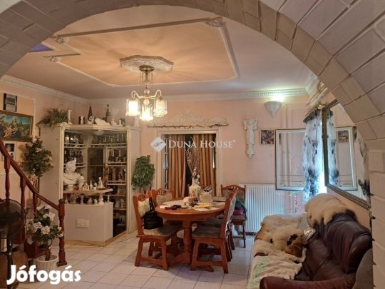 Eladó 158 nm-es ház Gyömrő
