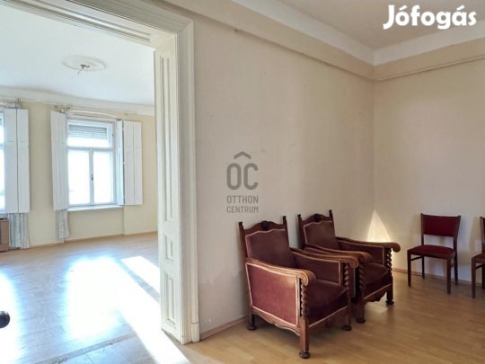 Eladó 158 nm-es ház Székesfehérvár