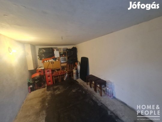 Eladó 15 nm-es Garázs Szeged Fodorkert