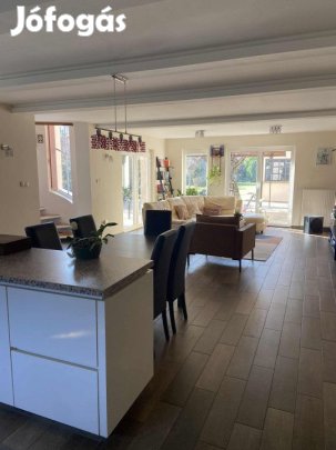 Eladó 160 nm-es Felújított Családi ház Szeged