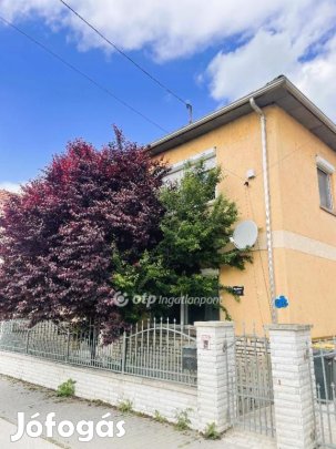 Eladó 160 nm-es ház Dabas