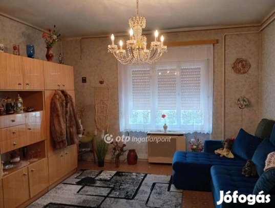 Eladó 160 nm-es ház Eger