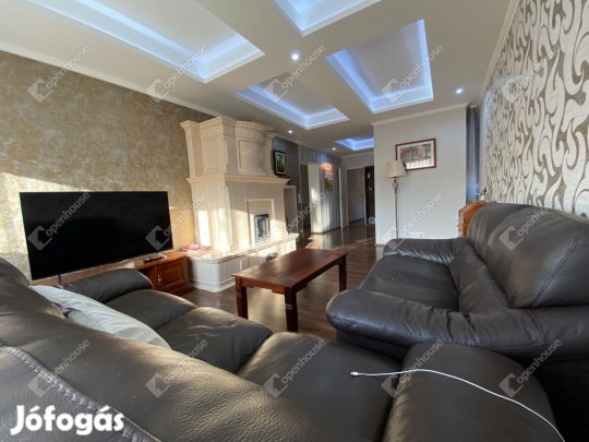 Eladó 160 nm-es ház Kaposvár