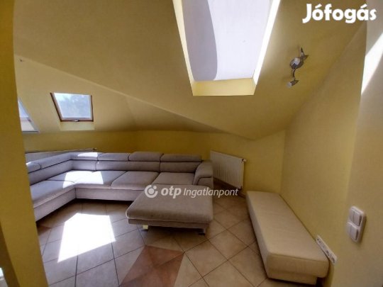 Eladó 160 nm-es ház Nyíregyháza