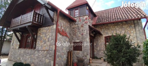 Eladó 163 nm-es ház Jászberény