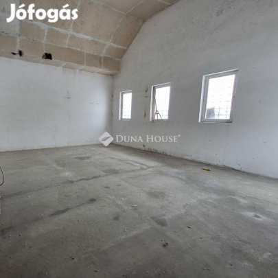 Eladó 165 nm-es ház Biharkeresztes