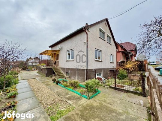 Eladó 167 nm-es ház Gyál