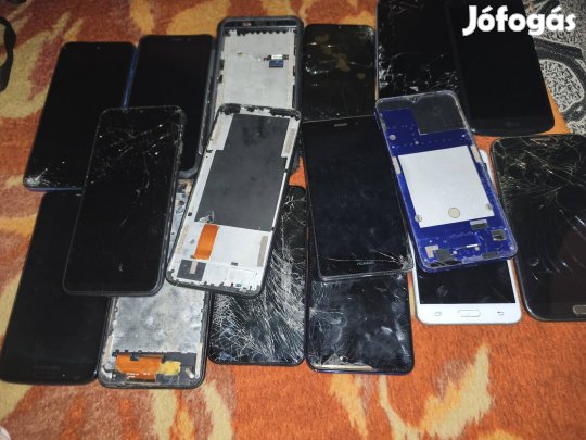 Eladó 16db hibás telefonok egybe