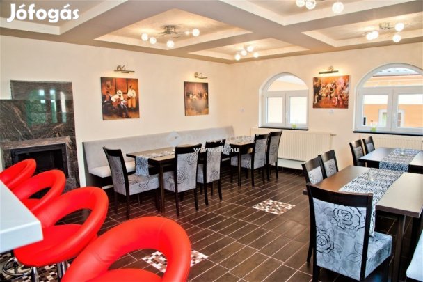 Eladó 170 nm-es ház Dunaszekcső