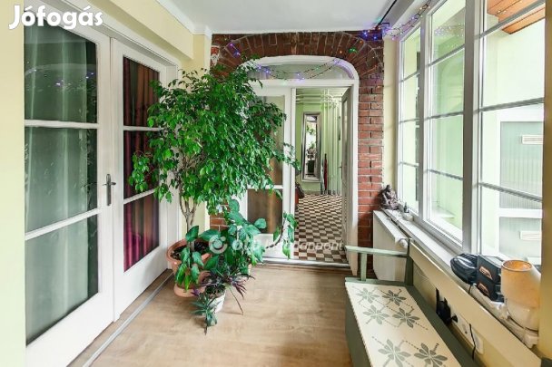 Eladó 172 nm-es ház Győr