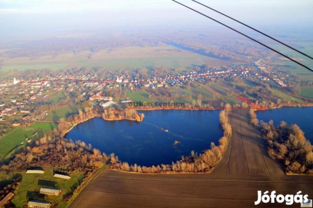 Eladó 1737 nm-es telek Gyékényes