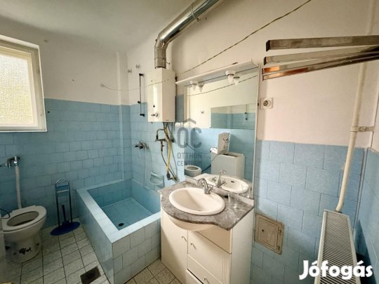 Eladó 173 nm-es ház Ceglédbercel