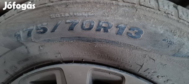 Eladó 175/70 R13 téli gumi
