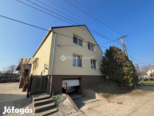 Eladó 175 nm-es ház Lovasberény