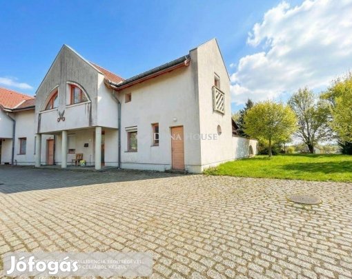 Eladó 178 nm-es lakás Kőszeg #5166825